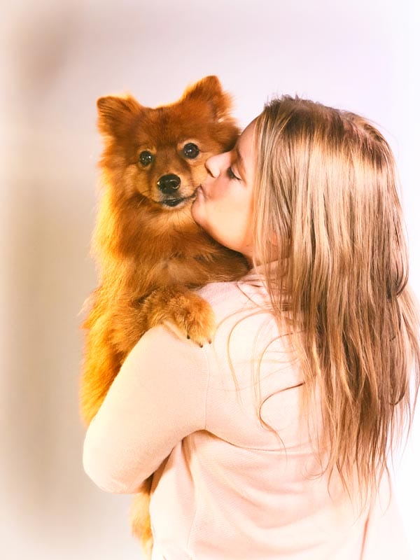 Tamara met haar hond Teddy Tamara met haar hond Teddy